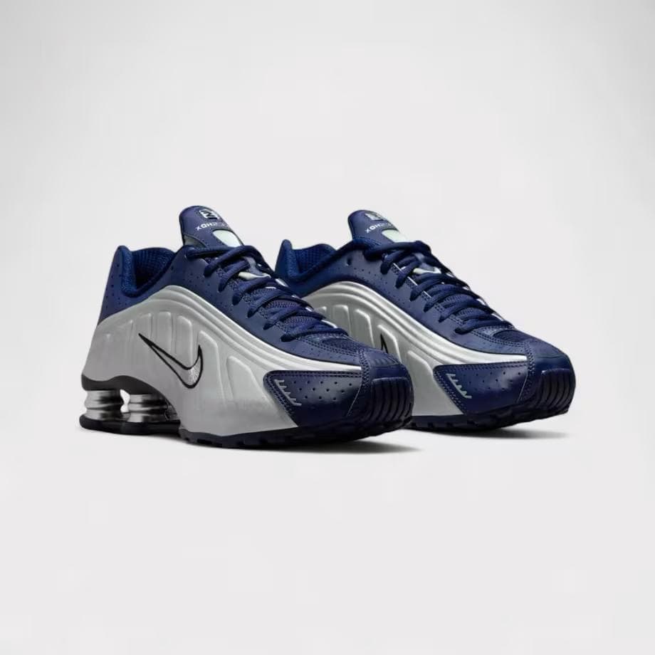 NIKE Shox R4 Baskets