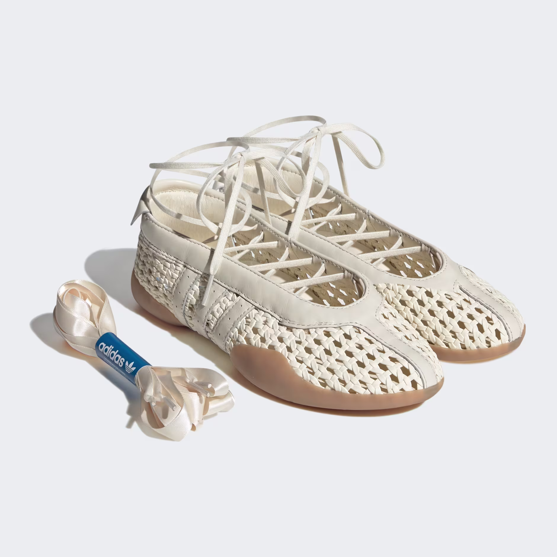 Adidas taekwondo mei